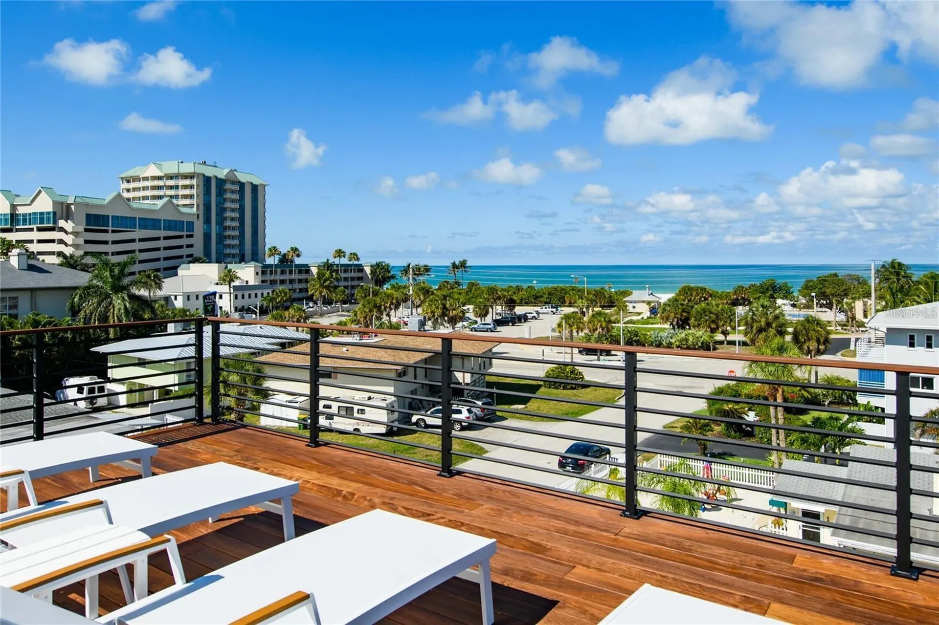 135 Grant Drive Sarasota FL 34236