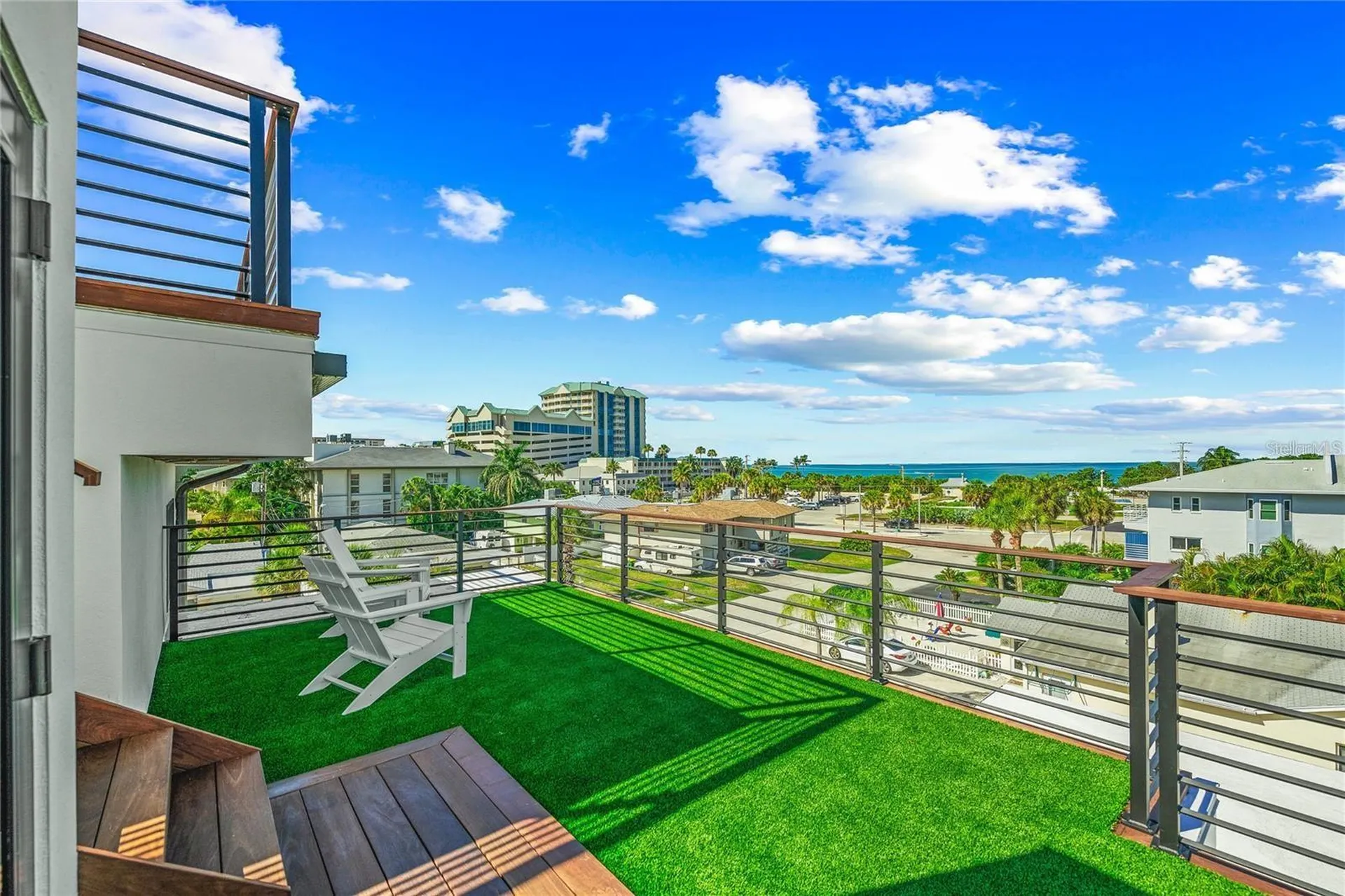 135 Grant Drive Sarasota FL 34236