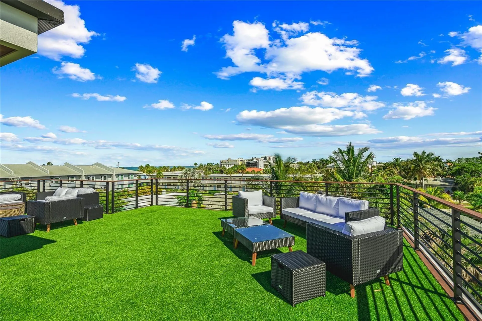 135 Grant Drive Sarasota FL 34236