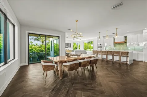 135 Grant Drive Sarasota FL 34236