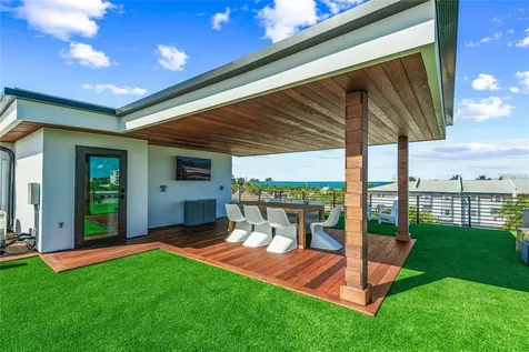 135 Grant Drive Sarasota FL 34236