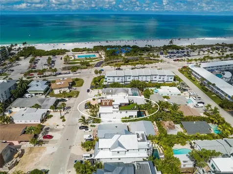 135 Grant Drive Sarasota FL 34236
