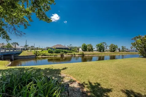 4 Pine Valley Lane Rotonda West FL 33947