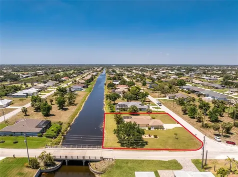 4 Pine Valley Lane Rotonda West FL 33947