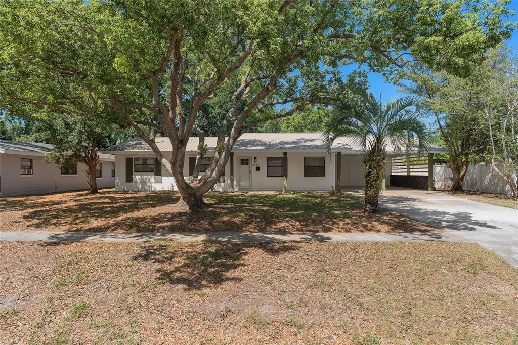 5326 Weirwood Avenue Orlando FL 32810