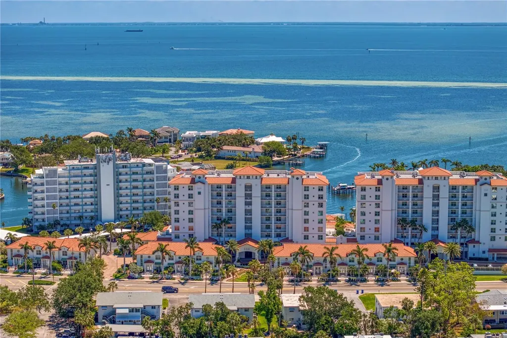 1325 Snell Isle Boulevard NE St Petersburg FL 33704