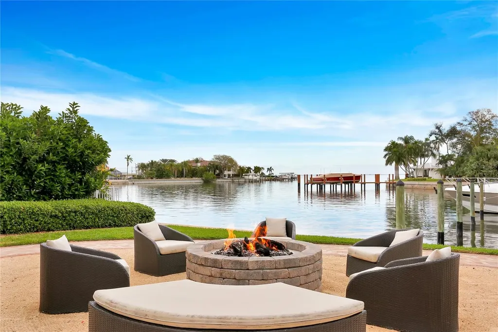 1325 Snell Isle Boulevard NE St Petersburg FL 33704
