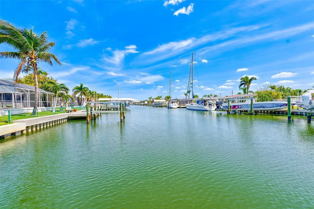 4908 Commonwealth Road Palmetto FL 34221