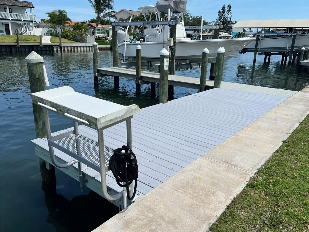 4908 Commonwealth Road Palmetto FL 34221