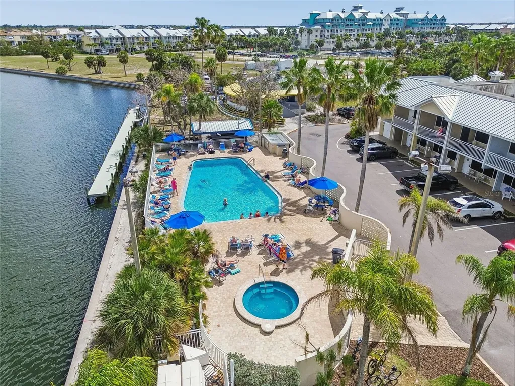 3248 Mangrove Point Drive Ruskin FL 33570