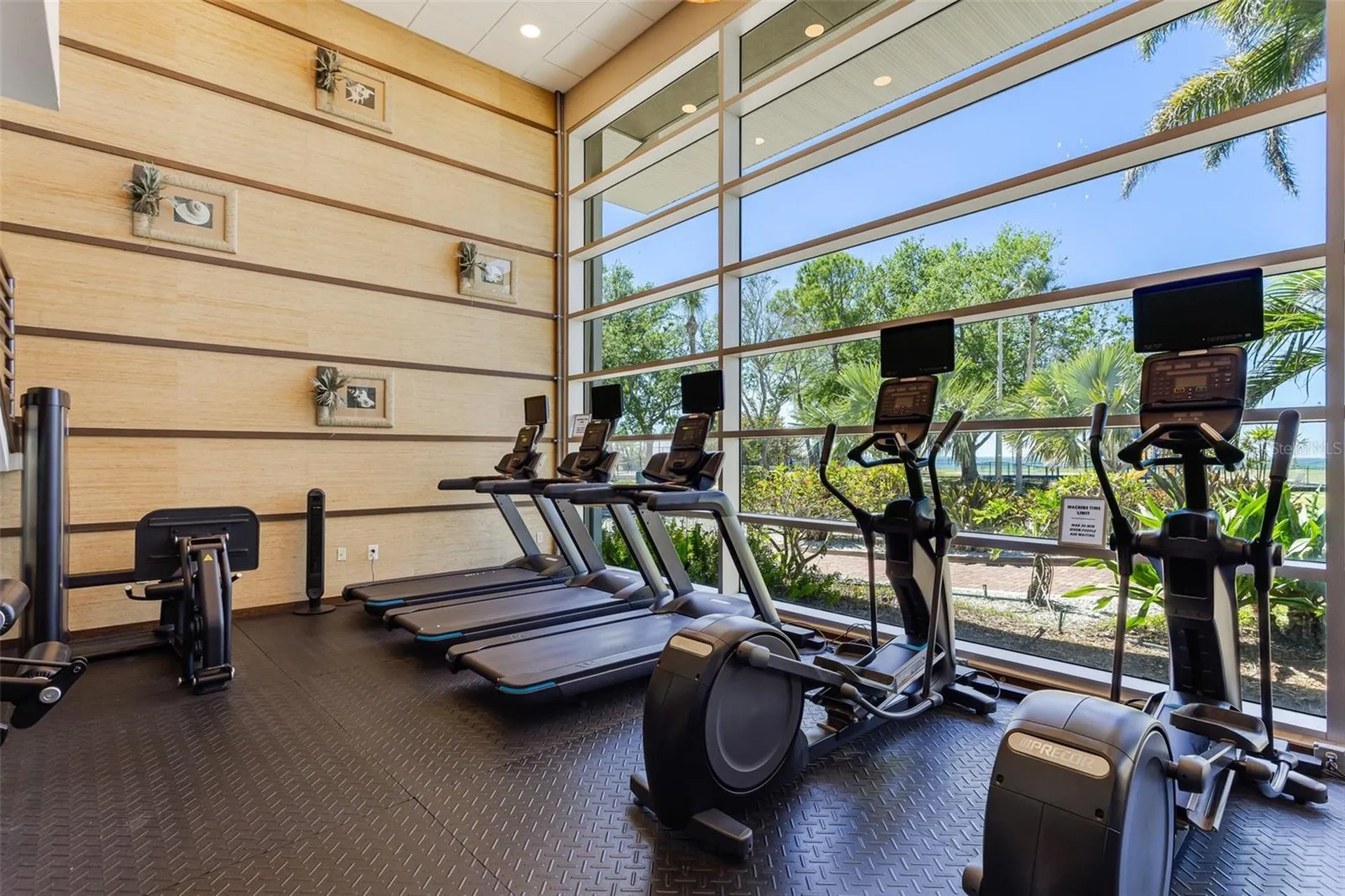 3248 Mangrove Point Drive Ruskin FL 33570