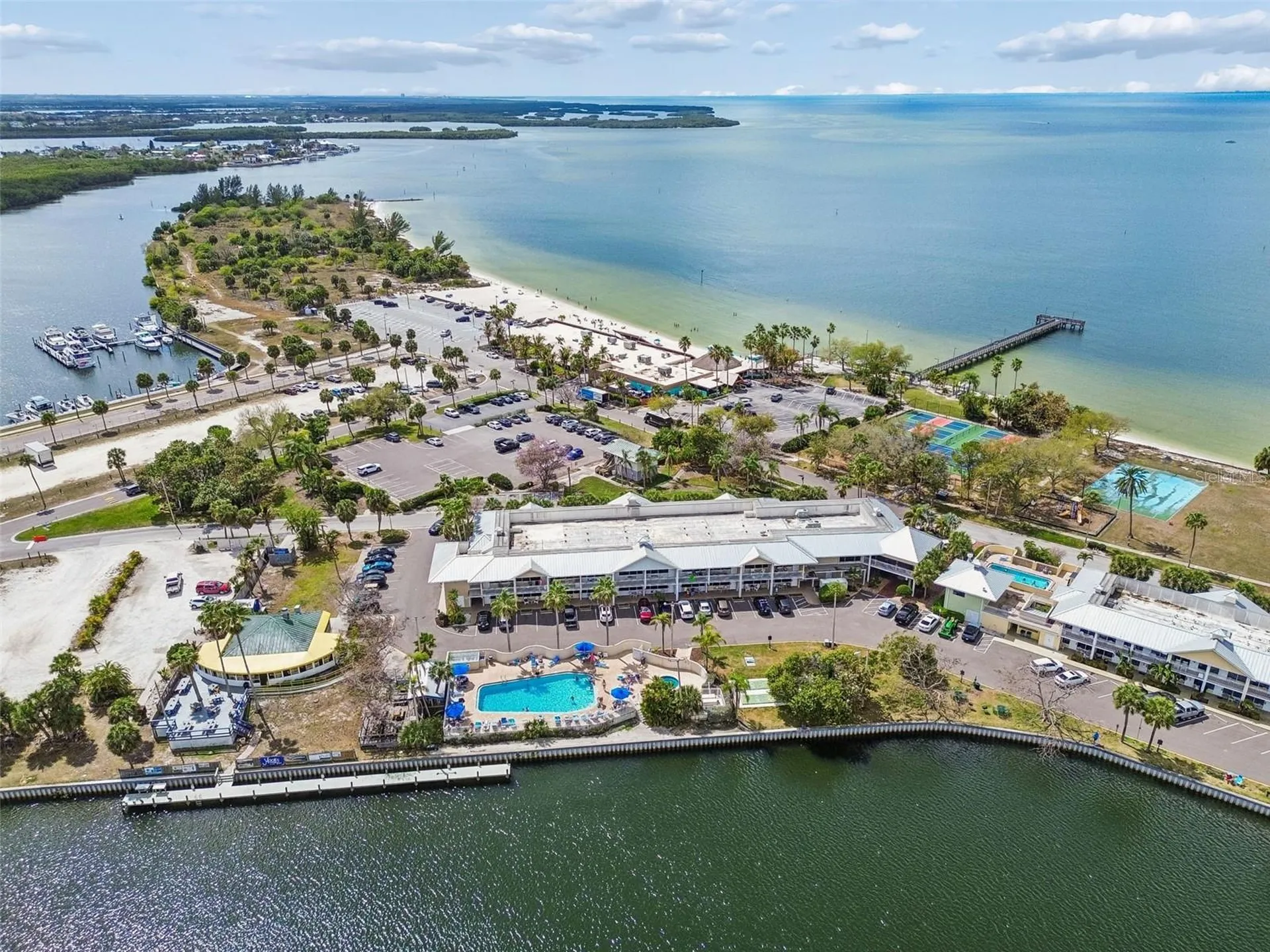 3248 Mangrove Point Drive Ruskin FL 33570
