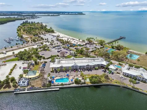3248 Mangrove Point Drive Ruskin FL 33570