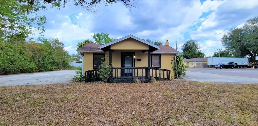 1901 W Sligh Avenue Tampa FL 33604