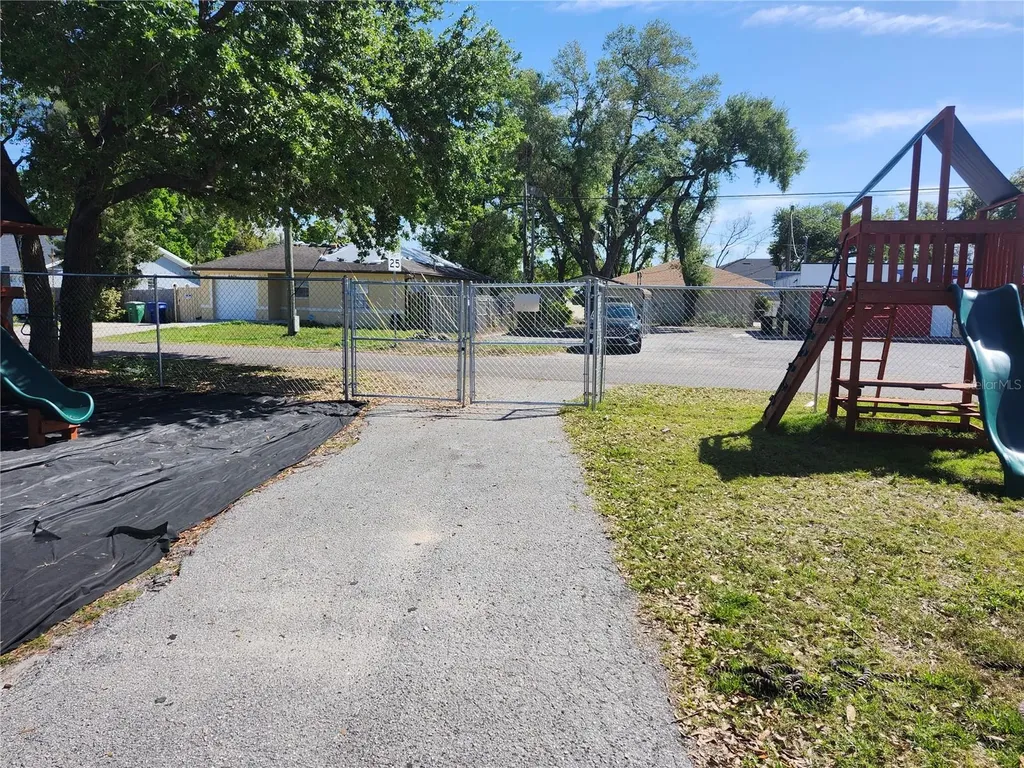 1901 W Sligh Avenue Tampa FL 33604