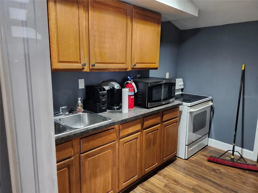 1901 W Sligh Avenue Tampa FL 33604