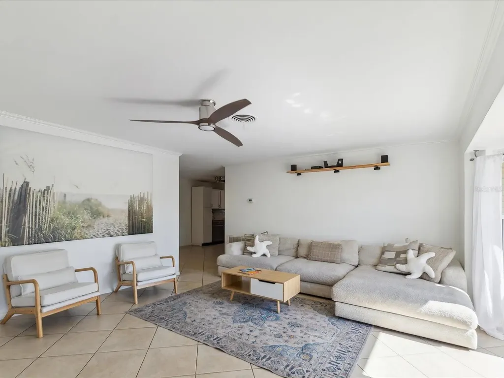 1390 S Hillcrest Avenue Clearwater FL 33756