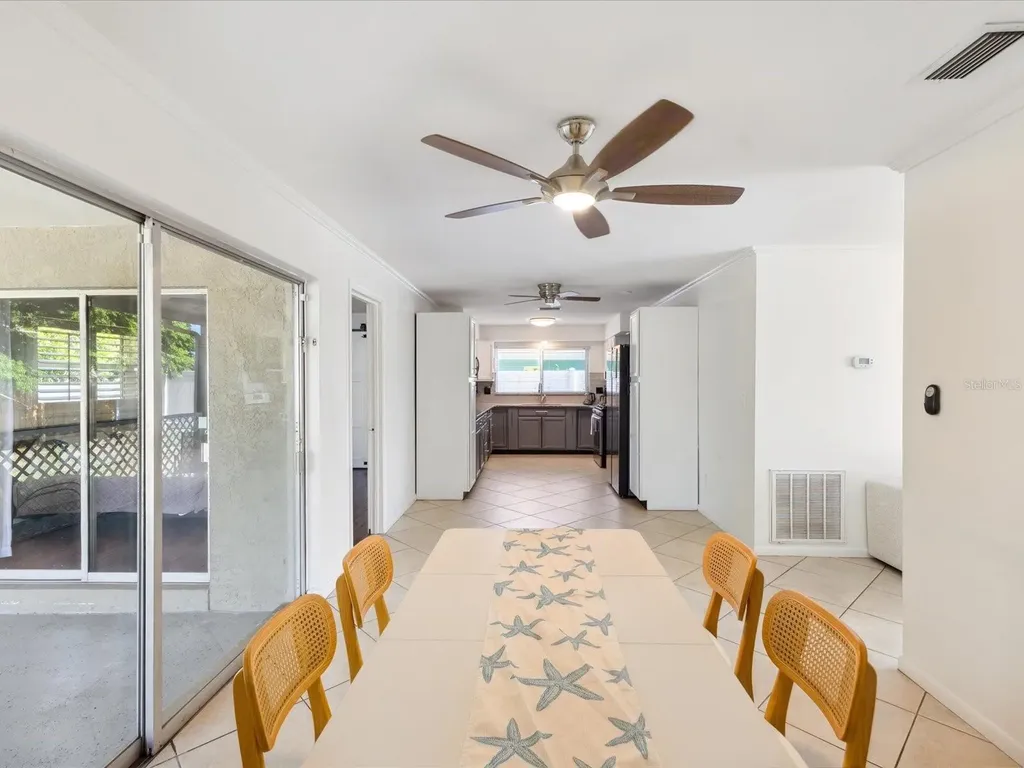 1390 S Hillcrest Avenue Clearwater FL 33756