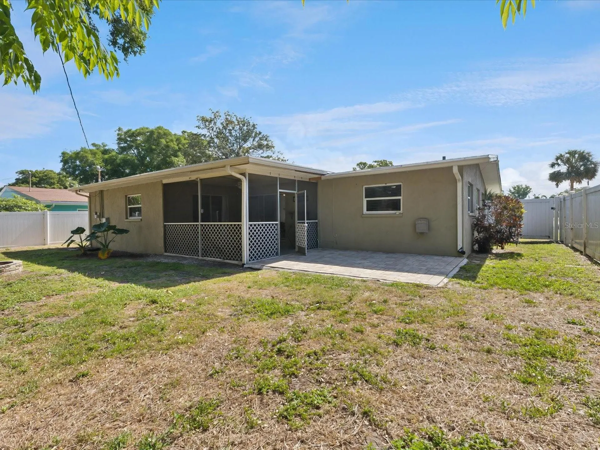 1390 S Hillcrest Avenue Clearwater FL 33756