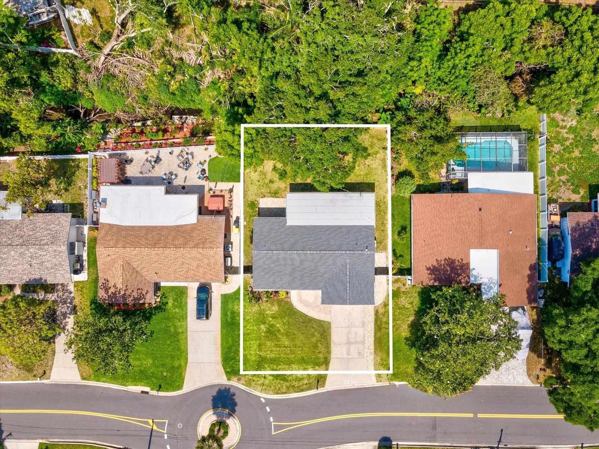 1390 S Hillcrest Avenue Clearwater FL 33756