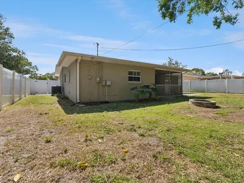 1390 S Hillcrest Avenue Clearwater FL 33756