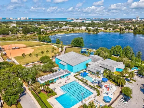 1390 S Hillcrest Avenue Clearwater FL 33756