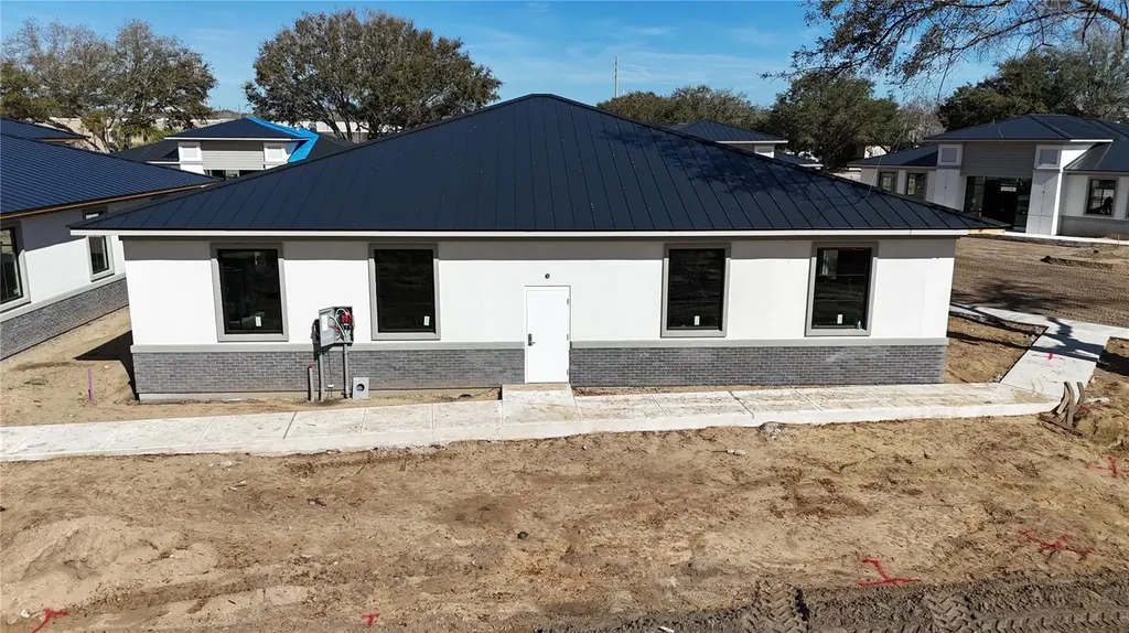 134 Southern Railway Oakland FL 34787