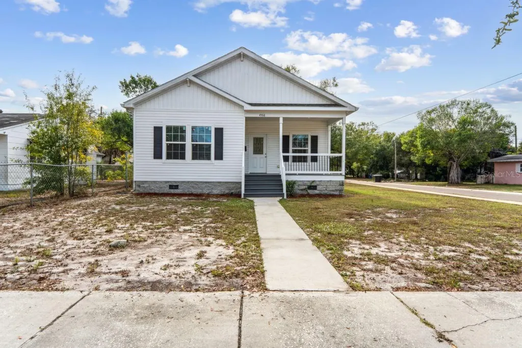 4568 18th Avenue S St Petersburg FL 33711