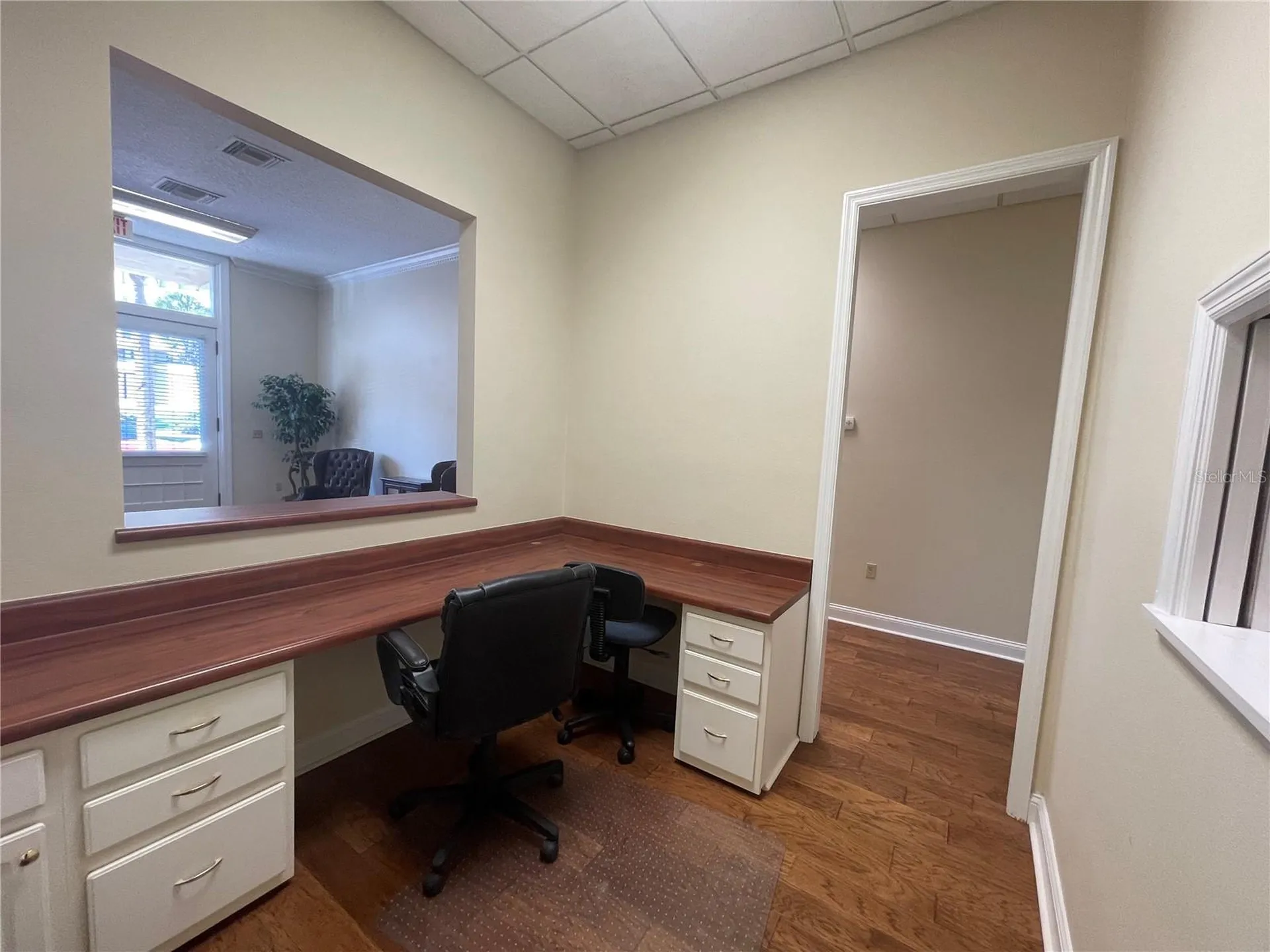 220 W Main Street Tavares FL 32778