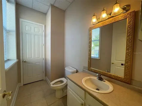 220 W Main Street Tavares FL 32778