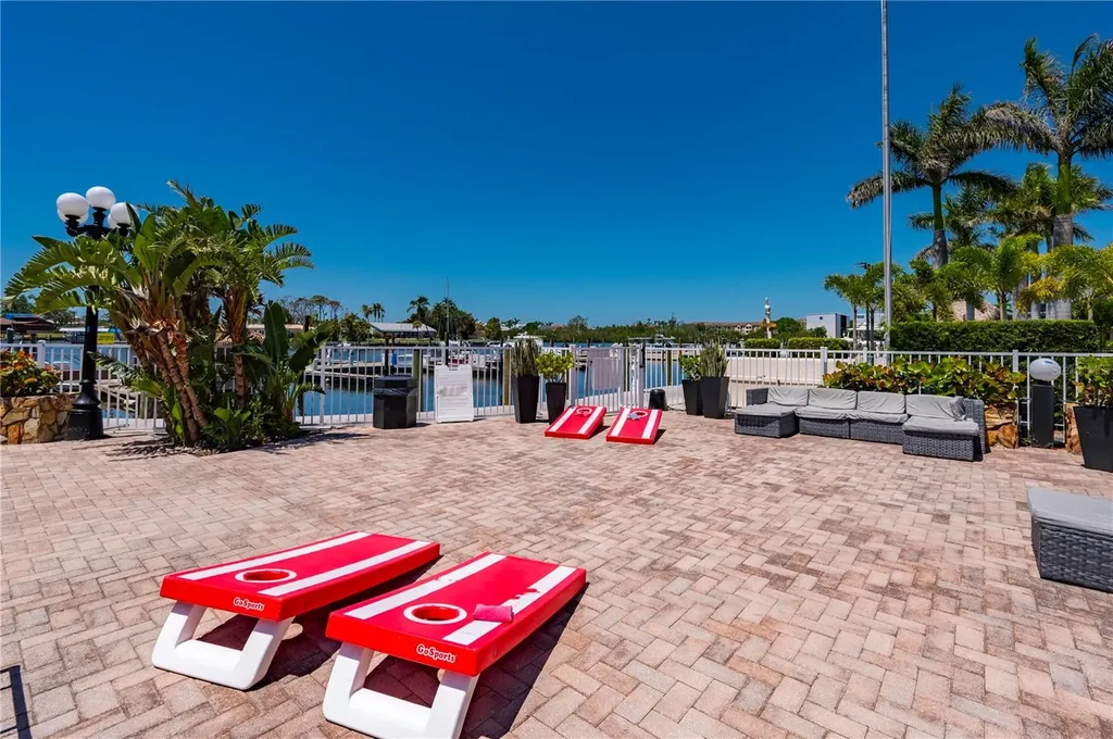 7150 N Tamiami Trail Sarasota FL 34243