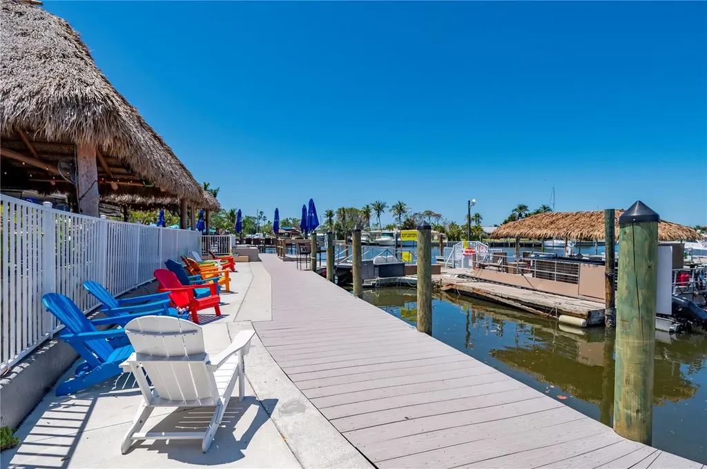 7150 N Tamiami Trail Sarasota FL 34243