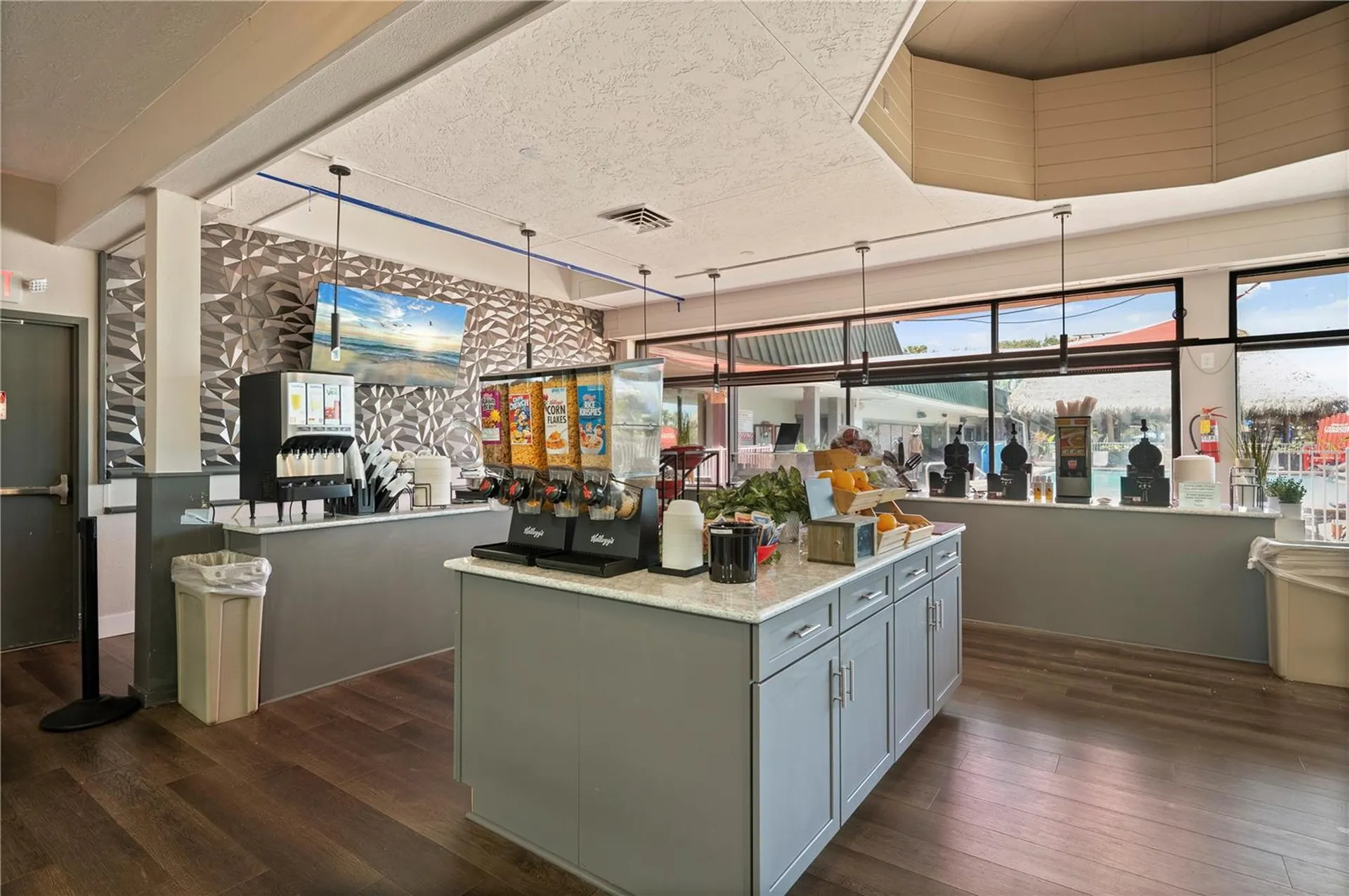 7150 N Tamiami Trail Sarasota FL 34243