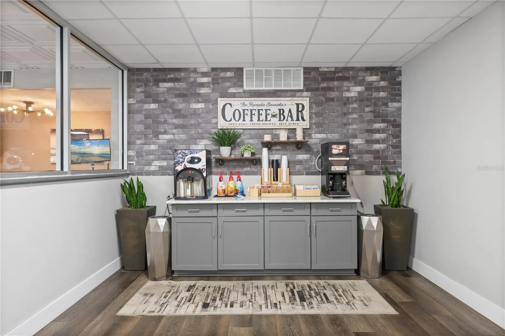 7150 N Tamiami Trail Sarasota FL 34243