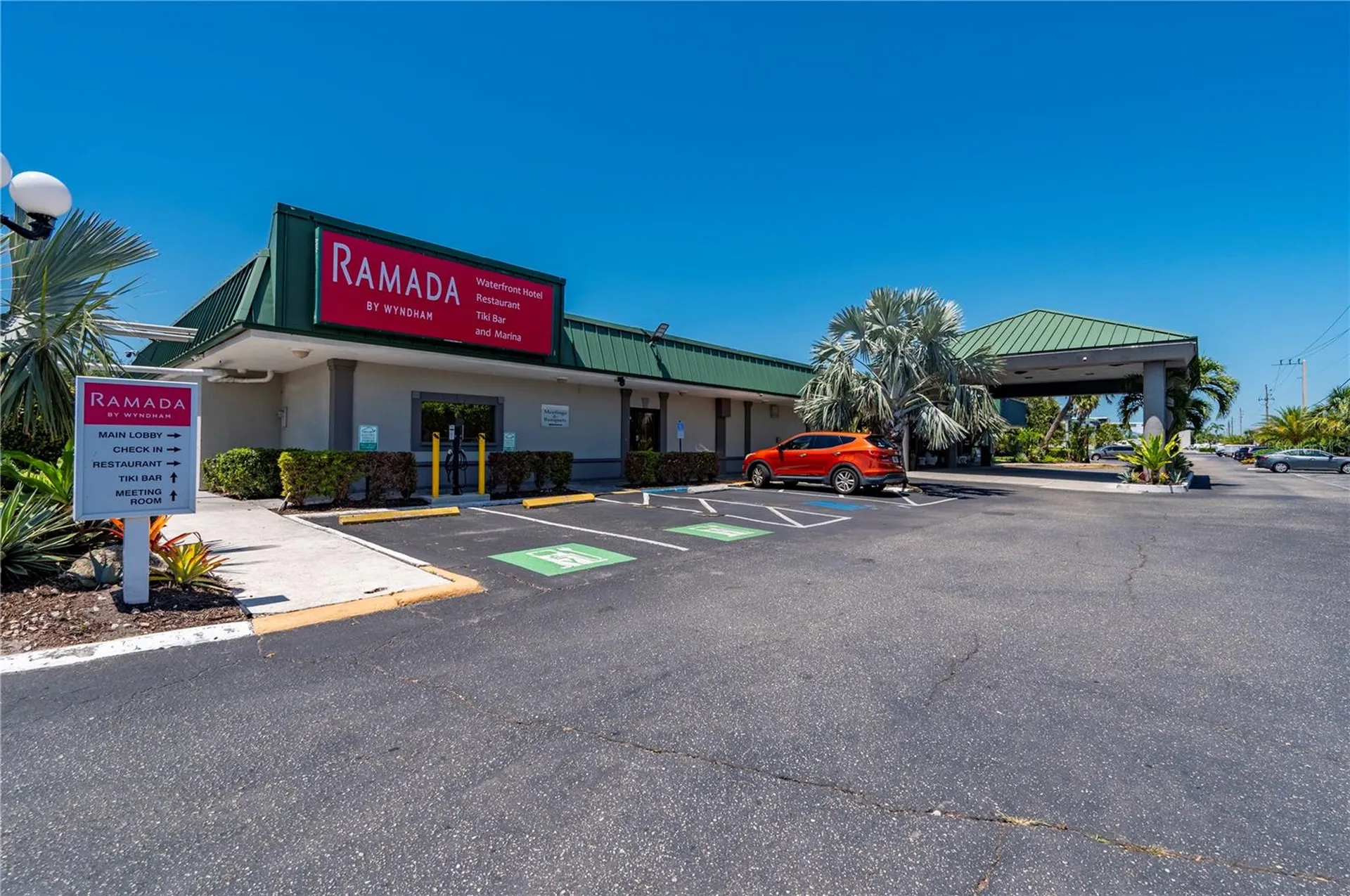 7150 N Tamiami Trail Sarasota FL 34243