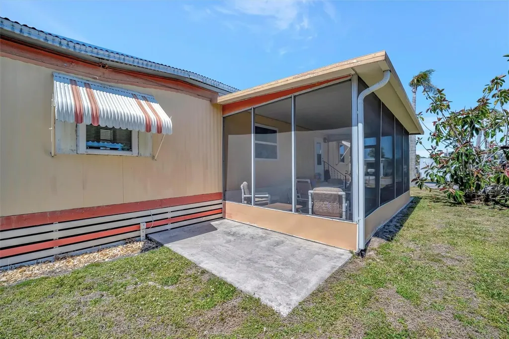 104 Saint Kitts Way Apollo Beach FL 33572