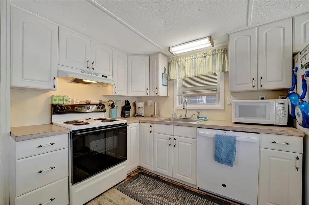 104 Saint Kitts Way Apollo Beach FL 33572