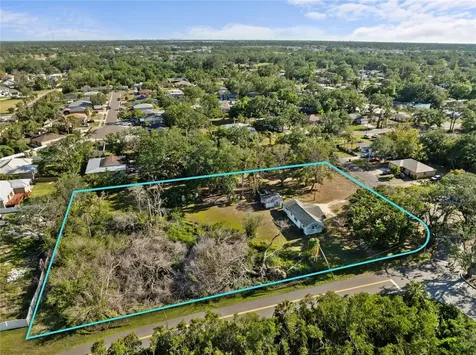 611 29th Street E Bradenton FL 34208