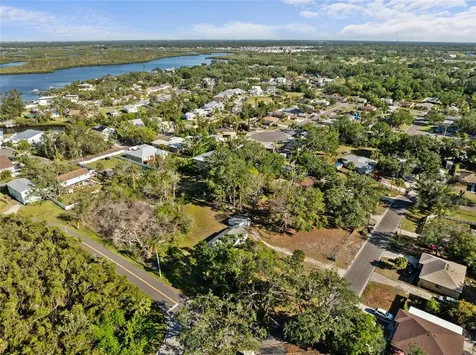 611 29th Street E Bradenton FL 34208