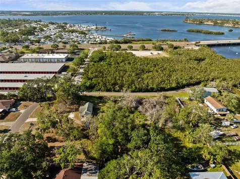 611 29th Street E Bradenton FL 34208