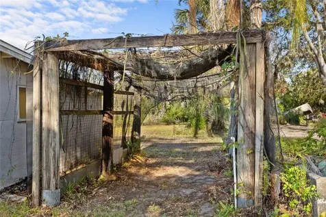 611 29th Street E Bradenton FL 34208