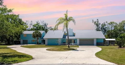 1305 Greenfield Circle Venice FL 34292
