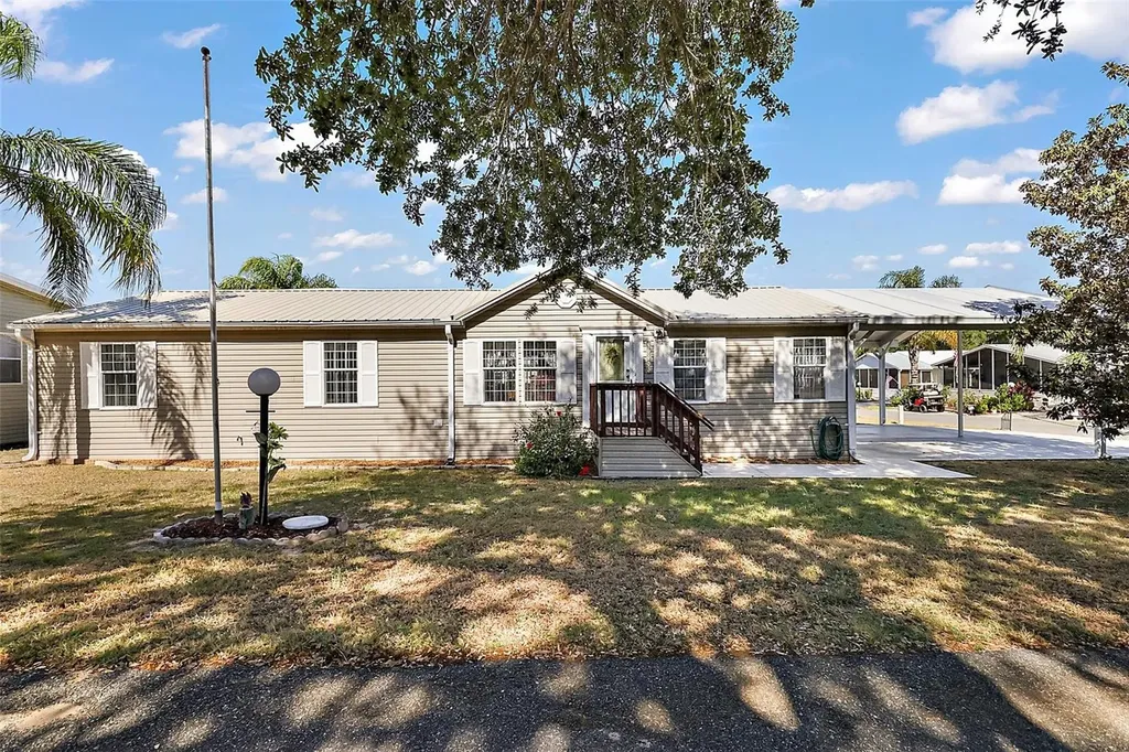37945 Monticello Street Leesburg FL 34788