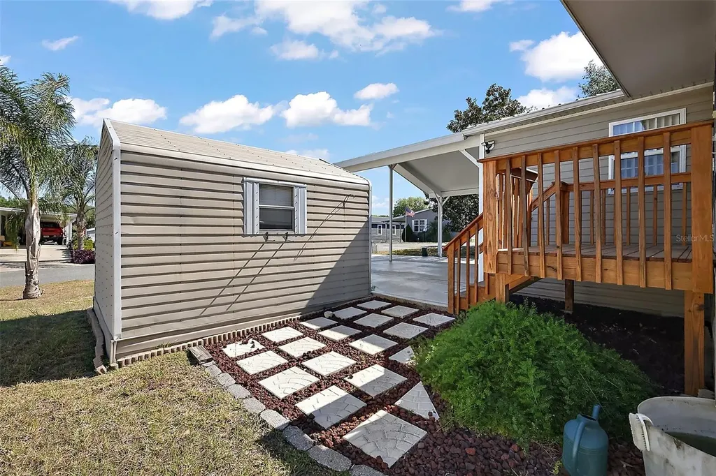 37945 Monticello Street Leesburg FL 34788
