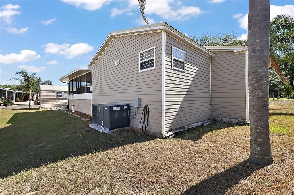 37945 Monticello Street Leesburg FL 34788