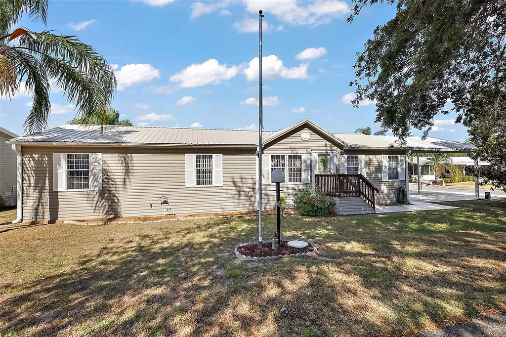 37945 Monticello Street Leesburg FL 34788