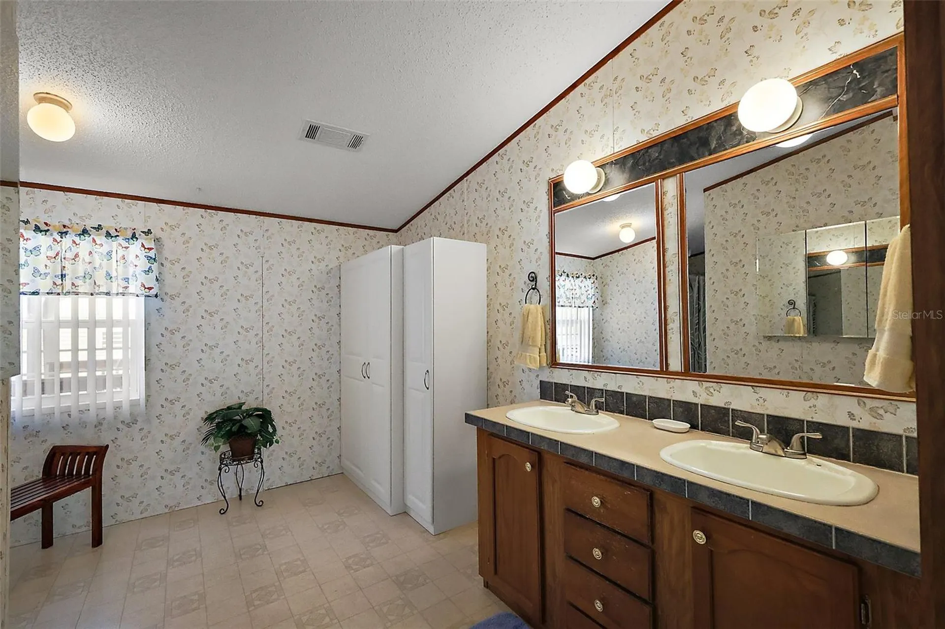 37945 Monticello Street Leesburg FL 34788
