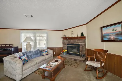 37945 Monticello Street Leesburg FL 34788