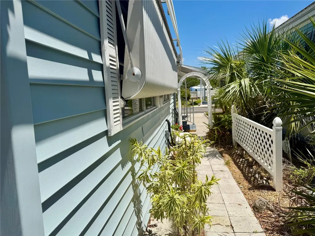 3300 26th Avenue E Bradenton FL 34208