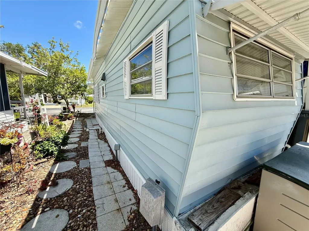 3300 26th Avenue E Bradenton FL 34208